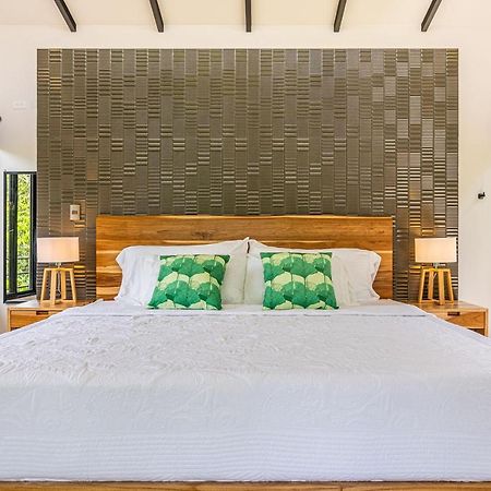 The Sutton - Boutique Jungle Experience Aparthotel Uvita Buitenkant foto