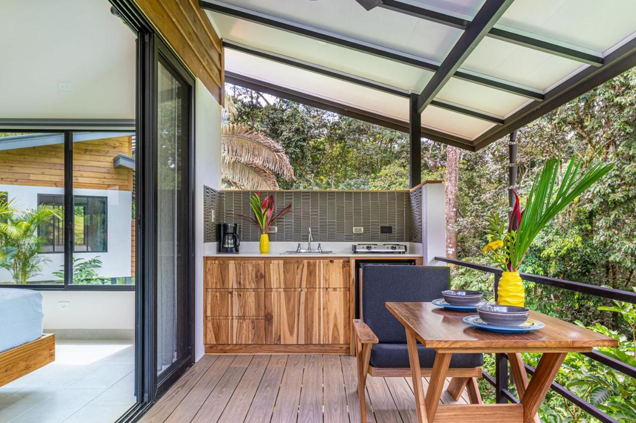 The Sutton - Boutique Jungle Experience Aparthotel Uvita Buitenkant foto